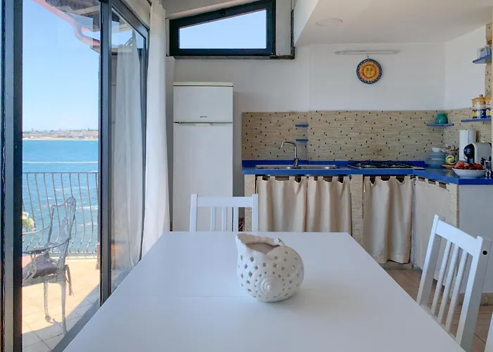 Loft Giardini-Naxos