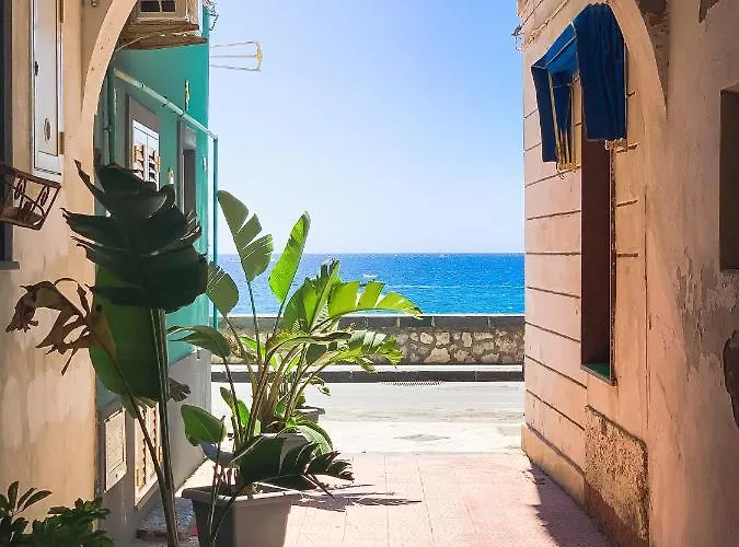 Loft Giardini-Naxos